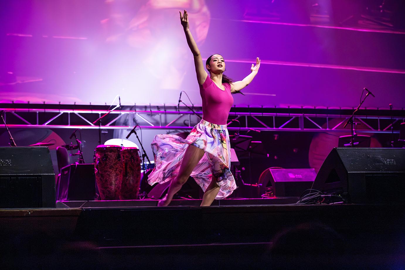 Circle Performance Dance image